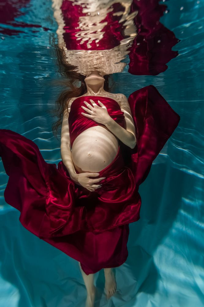 Съёмки беременных под водой