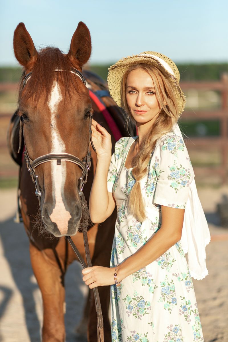 фото с лошадью в платье