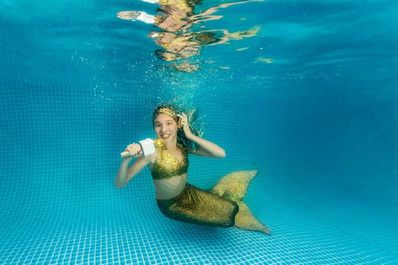 подводная фотосессия для девочки